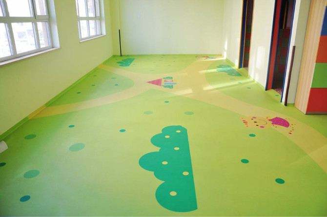 幼儿园弹性地板,幼儿园PVC地板,幼儿园专用地板,幼儿园悬浮地板,幼儿园地胶施工,幼儿园地板采购